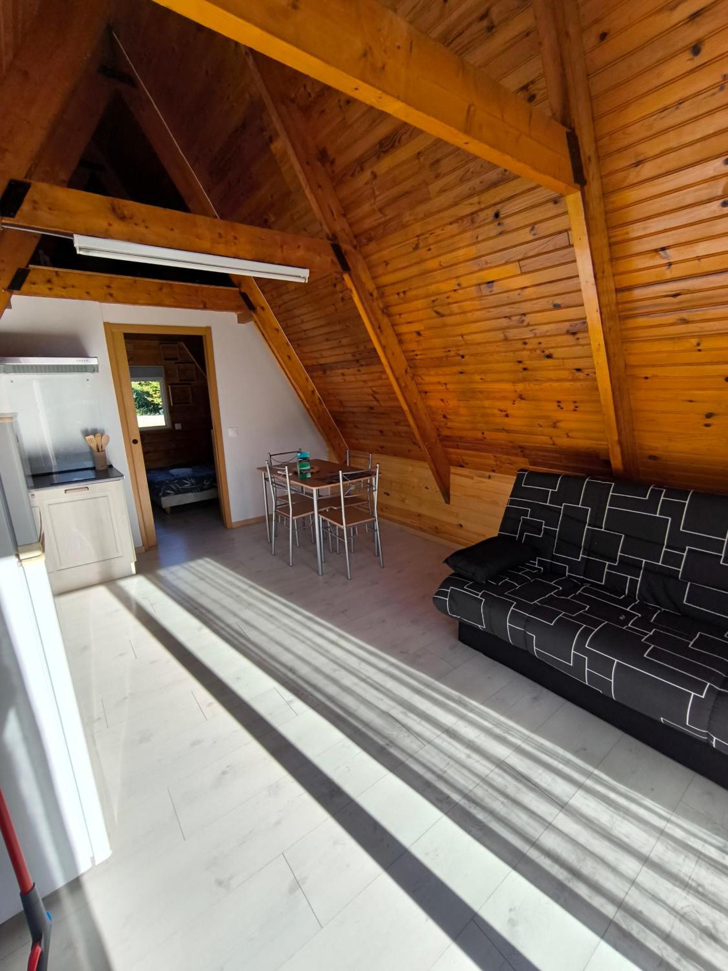 Petit Chalet Avec Terrasse Oust Chambre photo